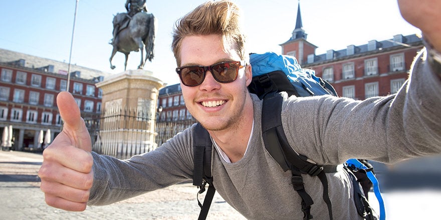 Back-to-School Abroad: How International Students Stay Connected Without Breaking the Bank